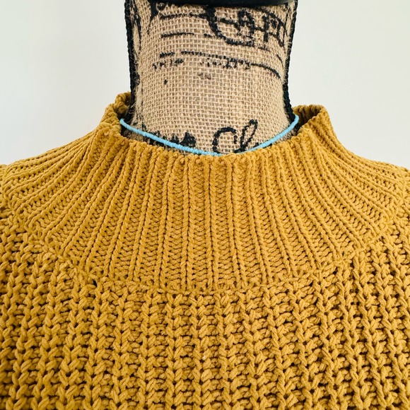 AERIE Oversized Chunky Golden Mustard Yellow Chenille Cozy Mock Neck Sweater S - Picture 9 of 13
